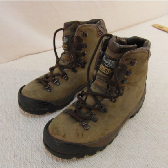 MEN\'S sz8M VINTAGE VASQUE LEATHER ITALIAN MADE LACE UP HIKING BOOTS NM 33233 main image 10